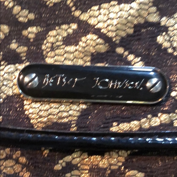🛼Betsey Johnson Clutch - Picture 3 of 11